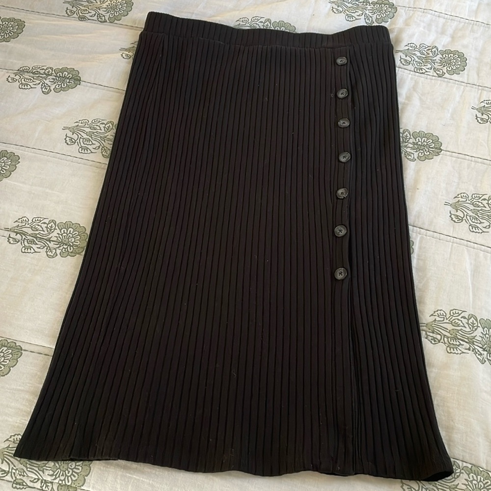 Time & Tru black ribbed skirt